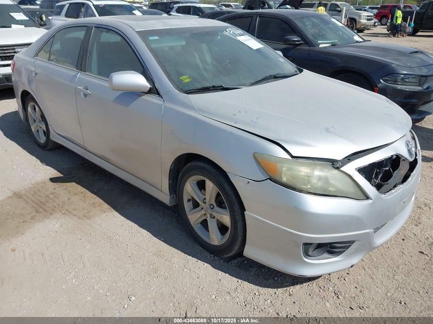TOYOTA CAMRY SE