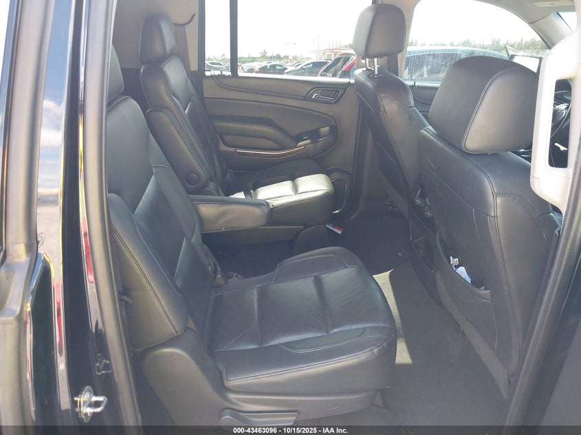 2019 CHEVROLET SUBURBAN LT 1GNSCHKC1KR307933