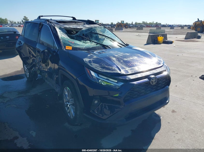 TOYOTA RAV4 XLE PREMIUM