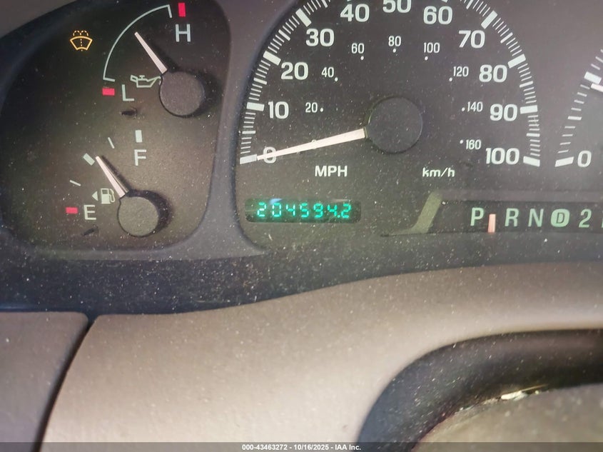 2000 Lincoln Navigator VIN: 5LMEU27A7YLJ27786 Lot: 43463272