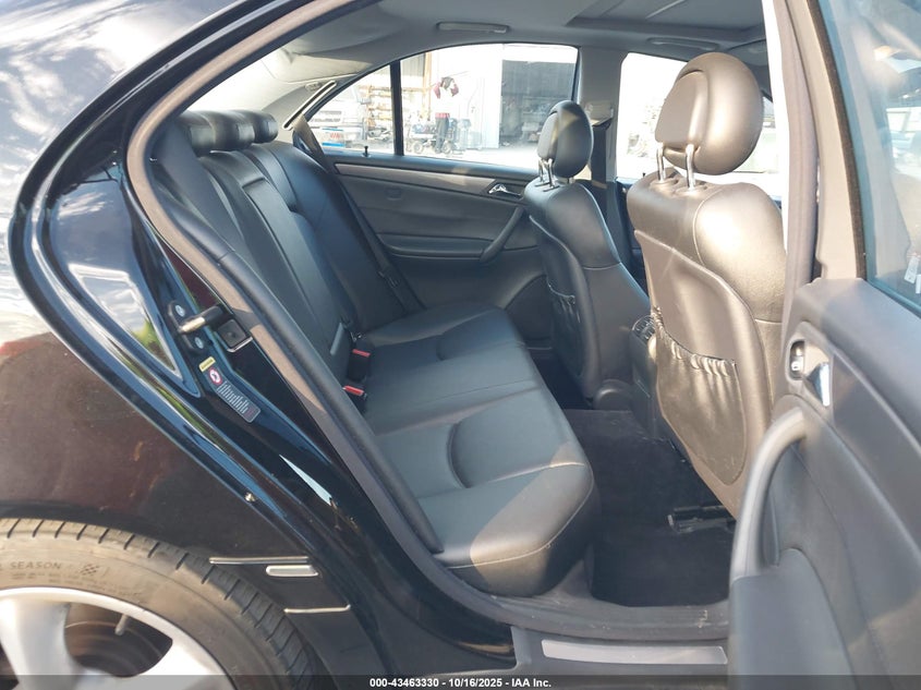 2004 Mercedes-Benz C 230 Kompressor Sport/Sport VIN: WDBRF40J34F552972 Lot: 43463330