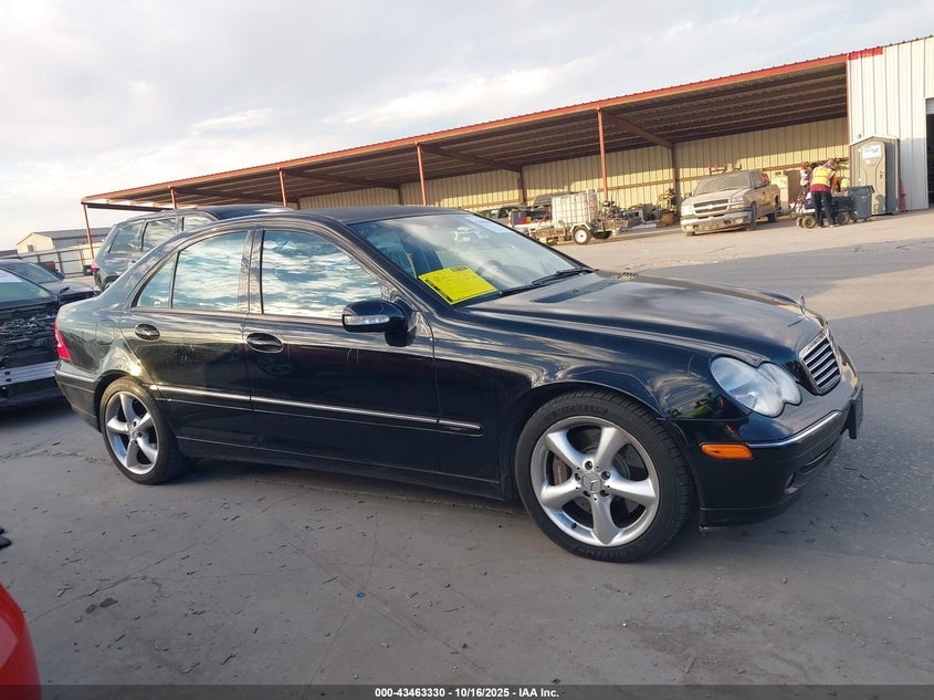 2004 Mercedes-Benz C 230 Kompressor Sport/Sport VIN: WDBRF40J34F552972 Lot: 43463330