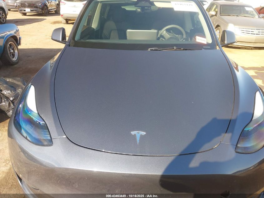 2024 Tesla Model Y Long Range Dual Motor All-Wheel Drive VIN: 7SAYGDEE0RA215113 Lot: 43463449