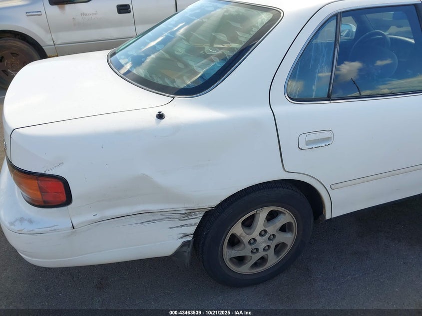 1993 Toyota Camry Le VIN: JT2SK12E8P0141516 Lot: 43463539