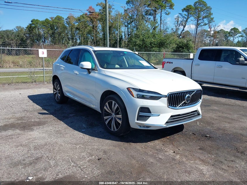 VOLVO XC60 B5 INSCRIPTION