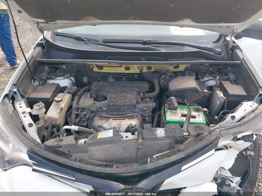 2016 TOYOTA RAV4 LE JTMBFREV9GJ069872