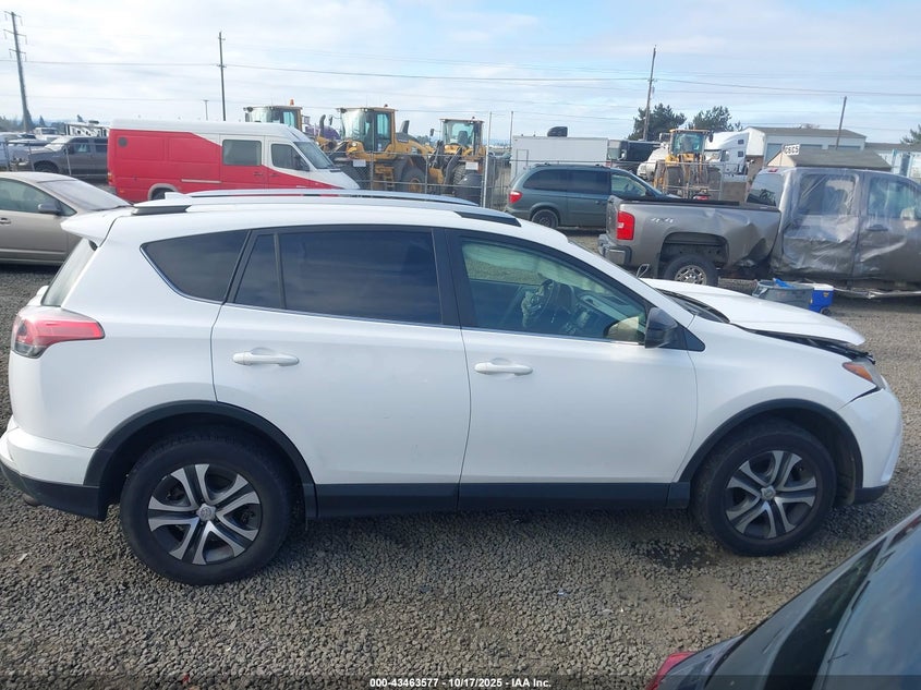 2016 TOYOTA RAV4 LE JTMBFREV9GJ069872