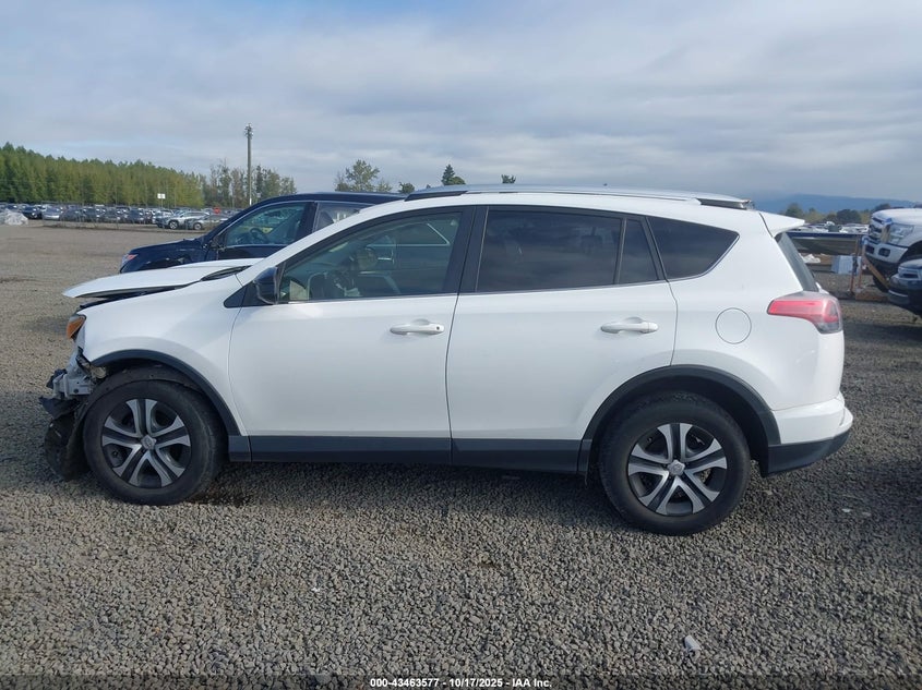 2016 TOYOTA RAV4 LE JTMBFREV9GJ069872