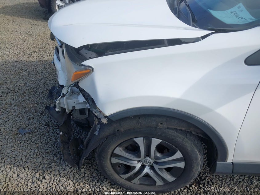 2016 TOYOTA RAV4 LE JTMBFREV9GJ069872