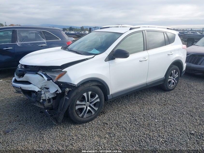 2016 TOYOTA RAV4 LE JTMBFREV9GJ069872