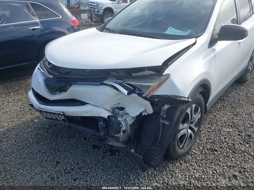 2016 TOYOTA RAV4 LE JTMBFREV9GJ069872