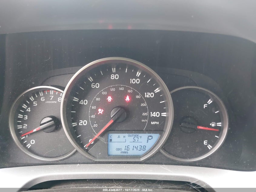 2016 TOYOTA RAV4 LE JTMBFREV9GJ069872