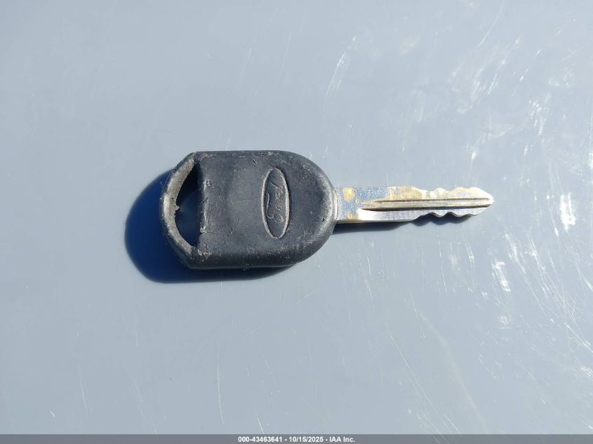 2005 Ford F-150 Lariat/Xl/Xlt VIN: 1FTPX12555FA79677 Lot: 43463641