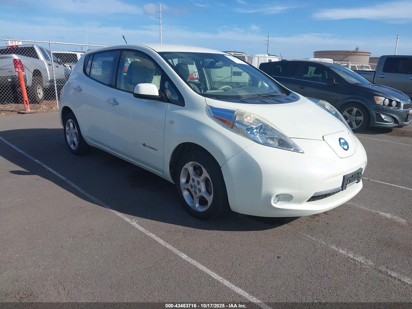 NISSAN LEAF SL
