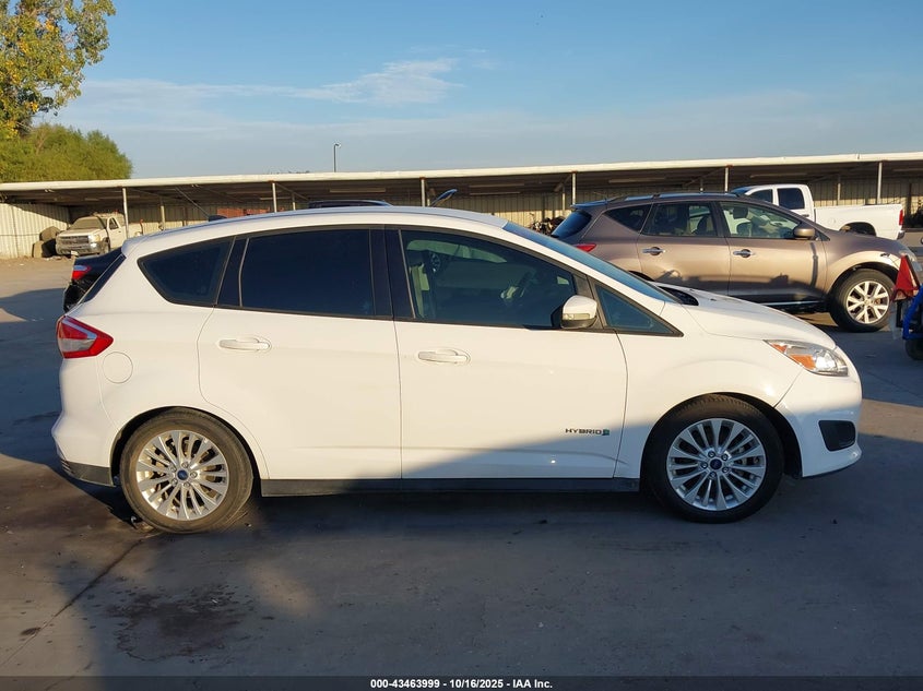 1FADP5AU9HL118043 2017 Ford C-max 2.0 Hybrid Se White