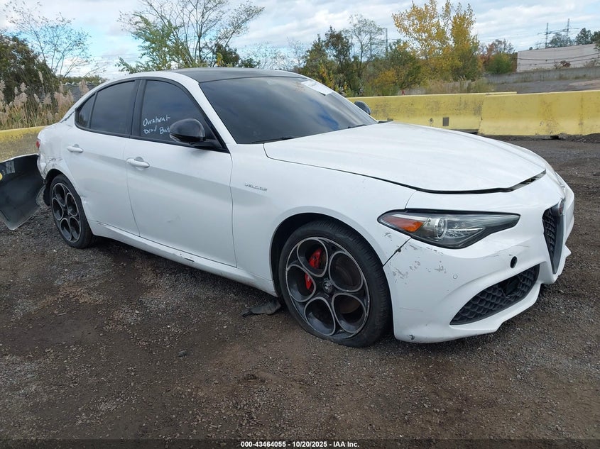 ALFA ROMEO GIULIA VELOCE AWD