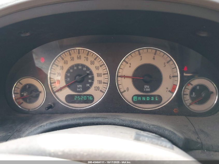 2002 Chrysler Town & Country Lxi VIN: 2C4GP54L42R700687 Lot: 43464111