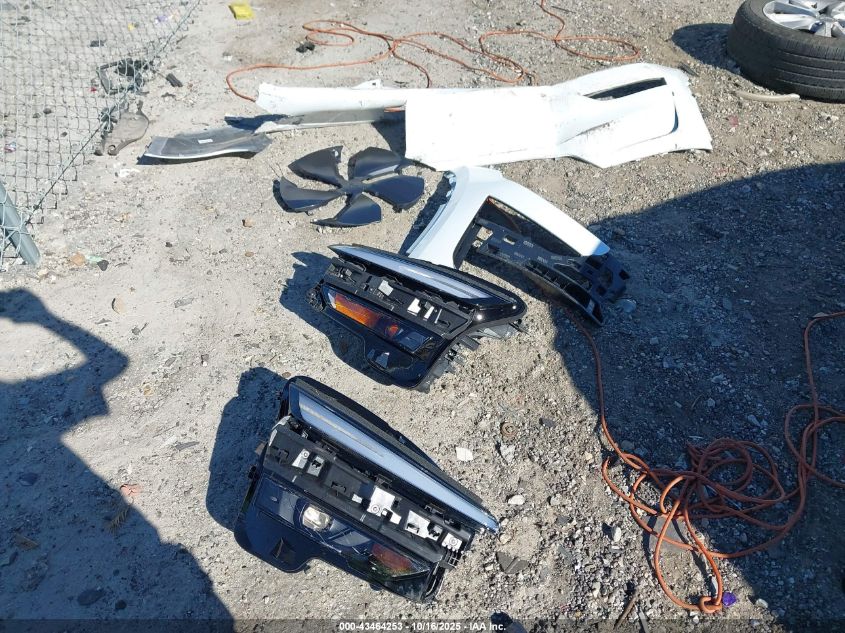 2026 Tesla Model Y Long Range Dual Motor All-Wheel Drive VIN: 7SAYGDED3TA473088 Lot: 43464253