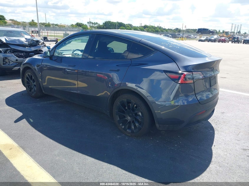 5YJYGDEEXMF062247 2021 TESLA MODEL Y photo no. 3