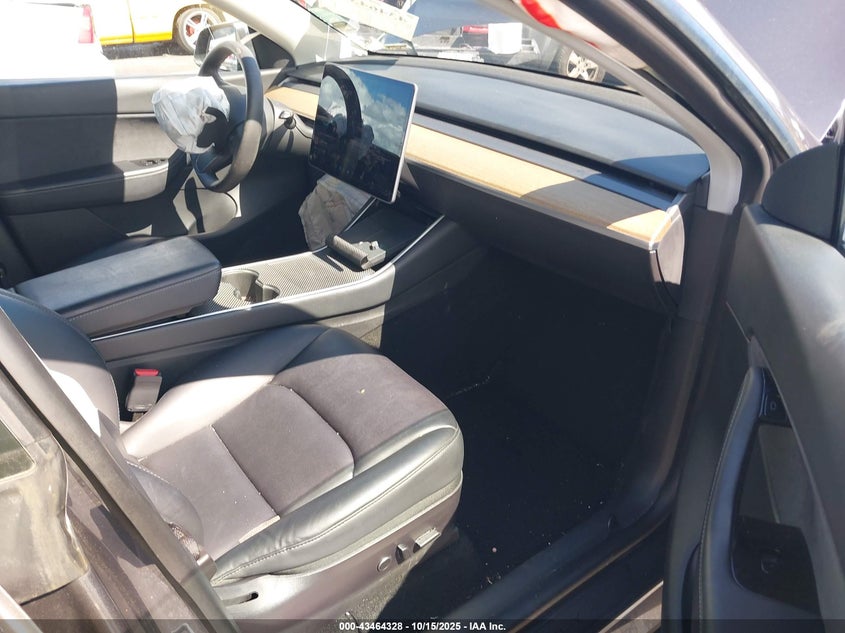 5YJYGDEEXMF062247 2021 TESLA MODEL Y photo no. 5