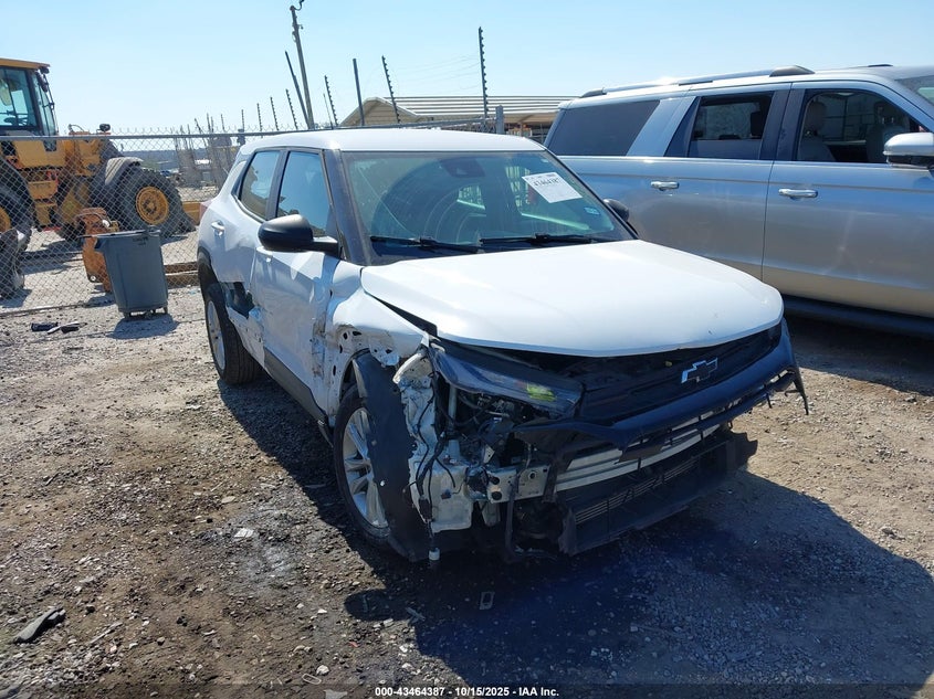 CHEVROLET TRAILBLAZER FWD LS