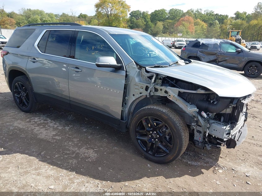 CHEVROLET TRAVERSE FWD LT CLOTH