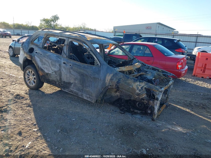 JEEP CHEROKEE LATITUDE FWD