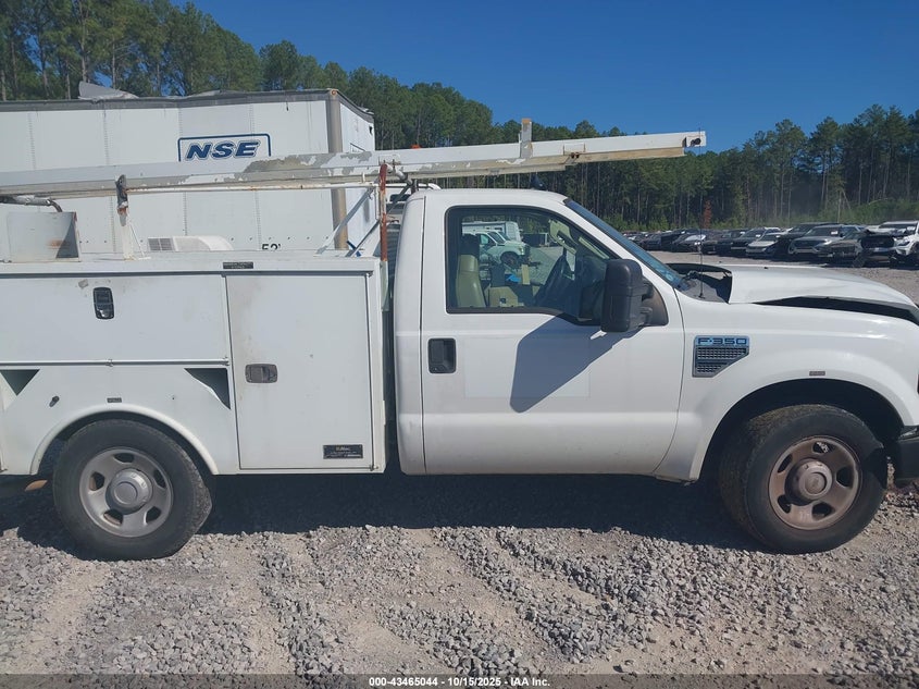 2008 Ford F-350 Xl/Xlt VIN: 1FDWF30528EC63722 Lot: 43465044