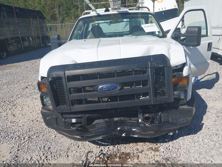 2008 Ford F-350 Xl/Xlt VIN: 1FDWF30528EC63722 Lot: 43465044