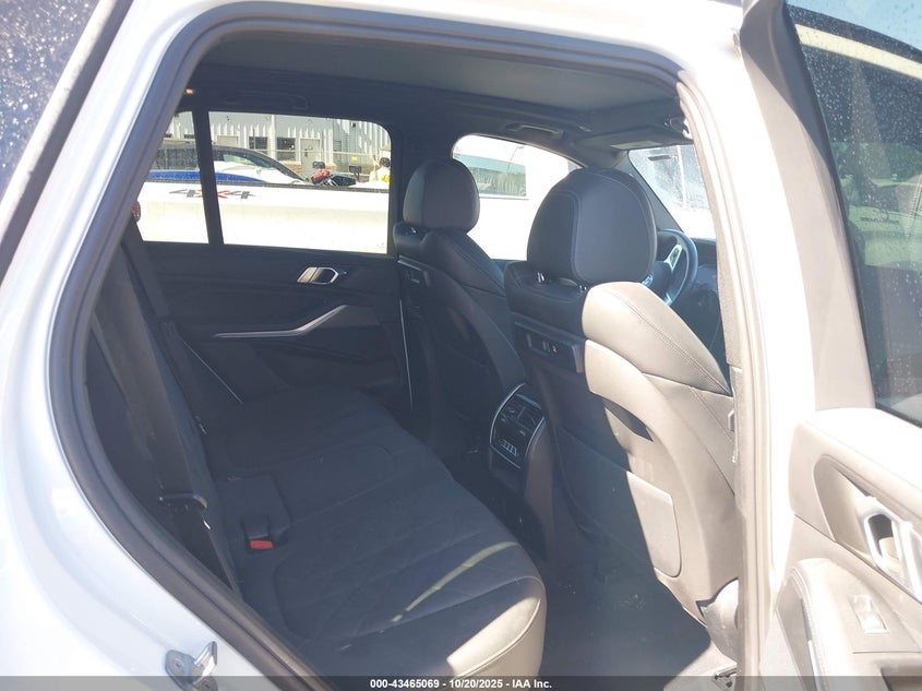 5UXCR6C08P9P30955 2023 BMW X5 photo no. 8