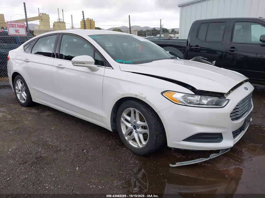 FORD FUSION SE