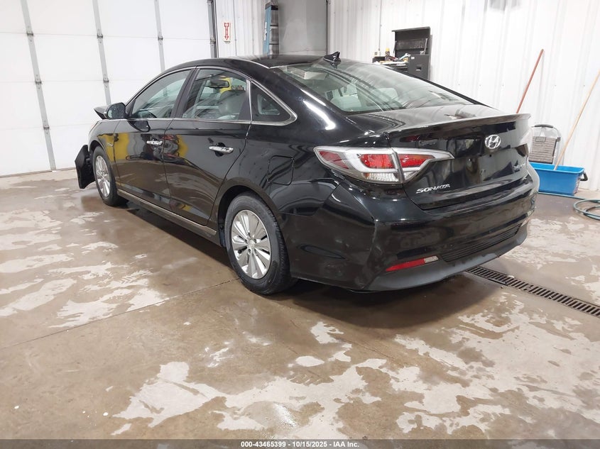 2017 HYUNDAI SONATA HYBRID SE KMHE24L3XHA067686