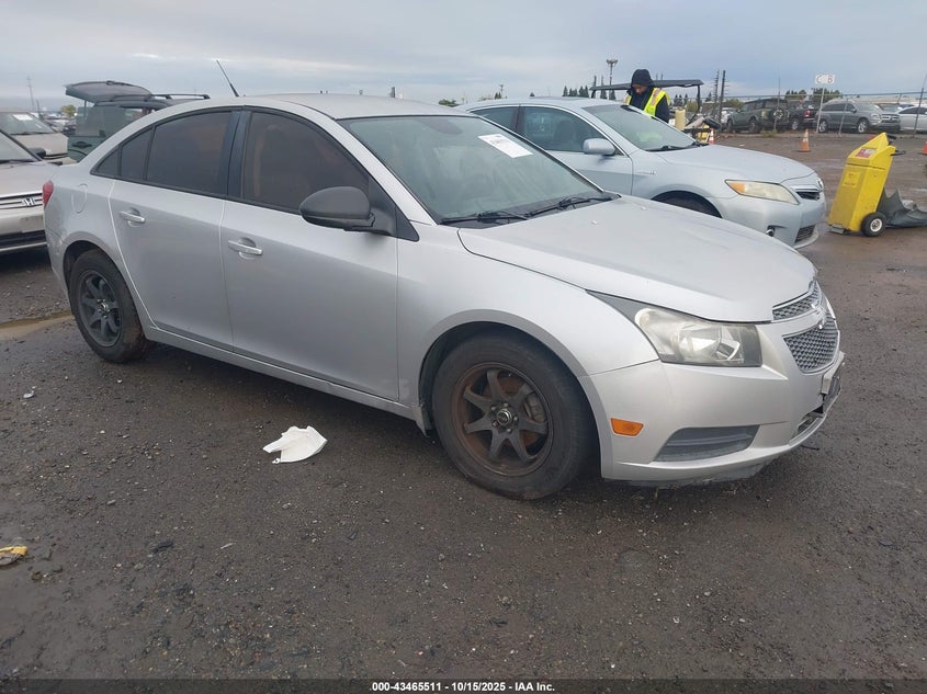 CHEVROLET CRUZE LS AUTO