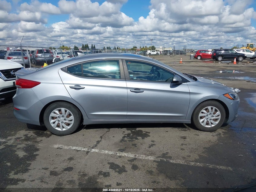 2017 HYUNDAI ELANTRA SE - 5NPD74LF4HH063895