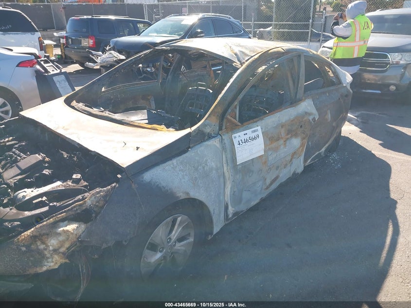 2013 HYUNDAI SONATA HYBRID KMHEC4A40DA093376