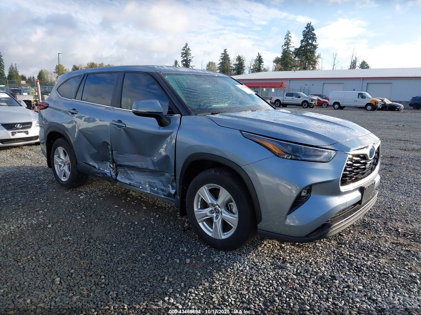 TOYOTA HIGHLANDER LE