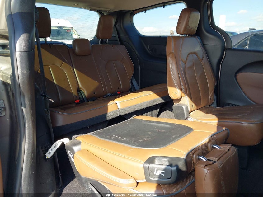 2018 Chrysler Pacifica Limited VIN: 2C4RC1GG4JR174264 Lot: 43465708