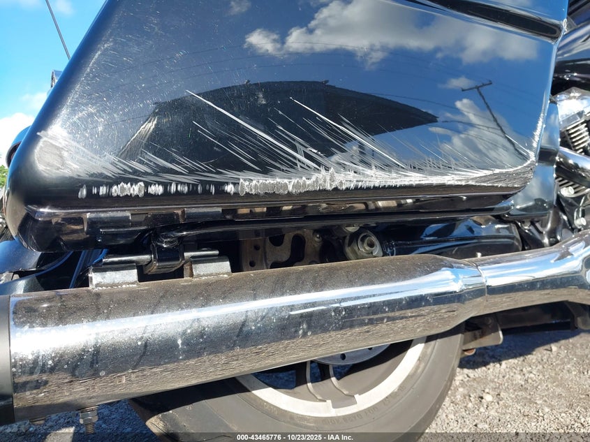 1HD1KBC10HB612986 2017 HARLEY-DAVIDSON STREET GLIDE photo no. 12