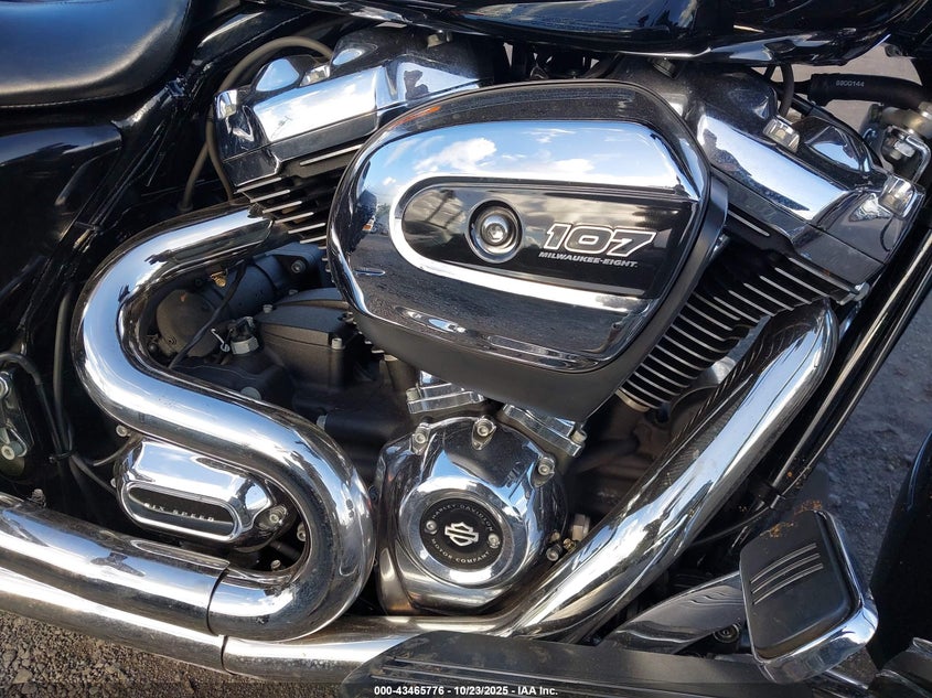 1HD1KBC10HB612986 2017 HARLEY-DAVIDSON STREET GLIDE photo no. 8
