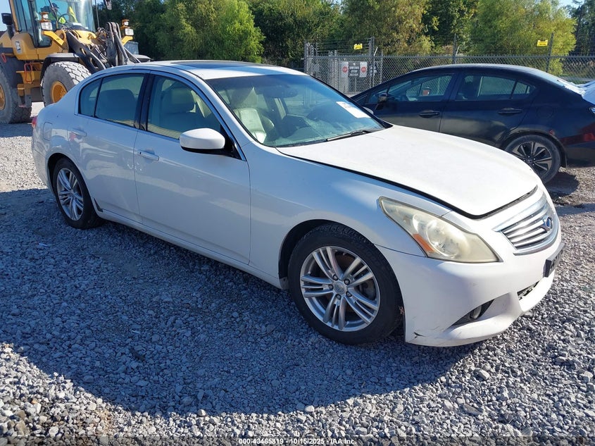 INFINITI G25 JOURNEY