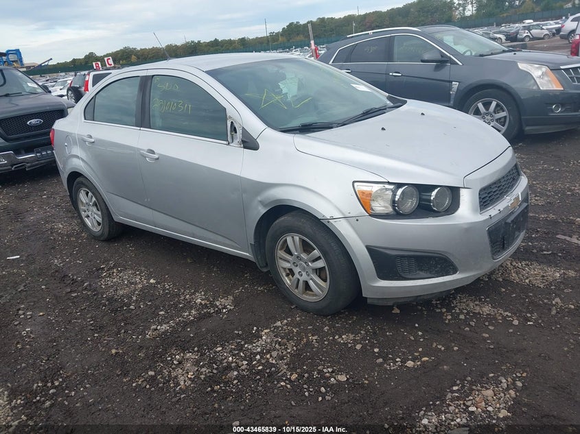 CHEVROLET SONIC LT AUTO