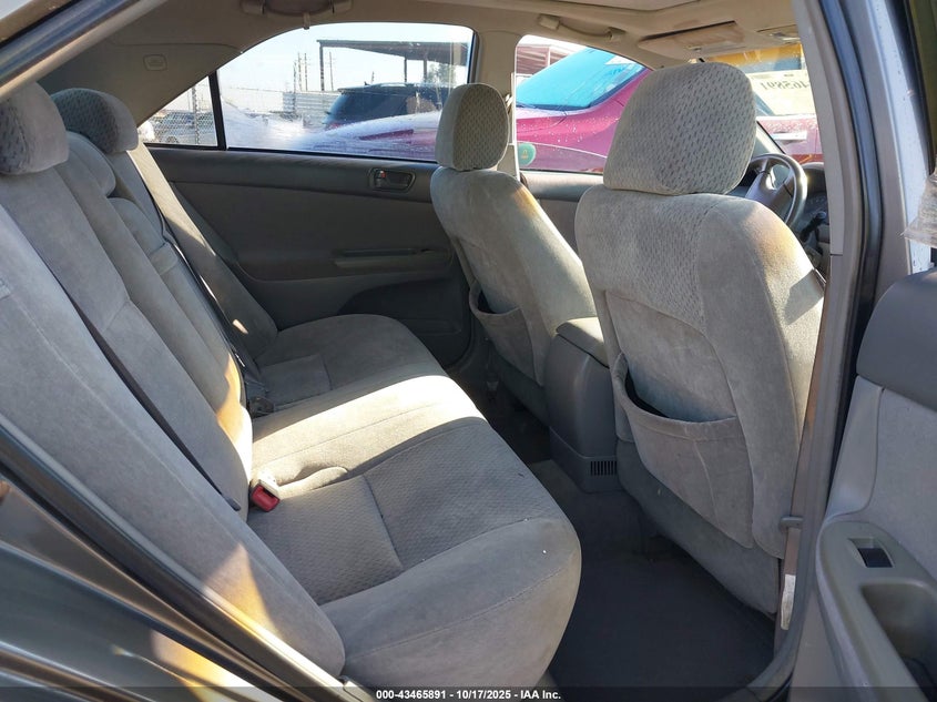4T1BF30K04U581830 2004 TOYOTA CAMRY photo no. 8