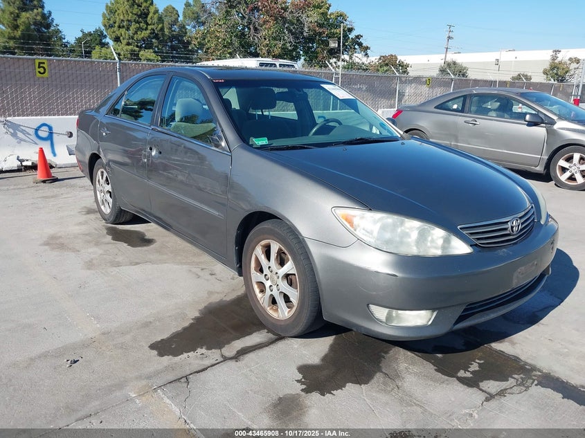 4T1BE32K75U975715 2005 Toyota Camry Xle auction photo 1