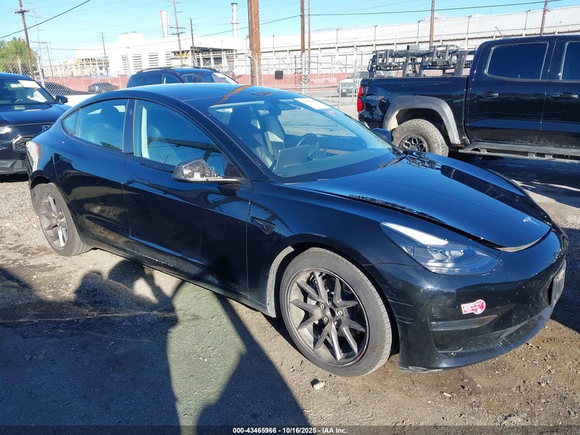 TESLA MODEL 3 REAR-WHEEL DRIVE