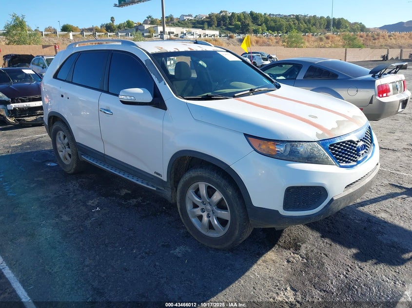 2013 KIA SORENTO LX V6 - 5XYKTDA21DG342337