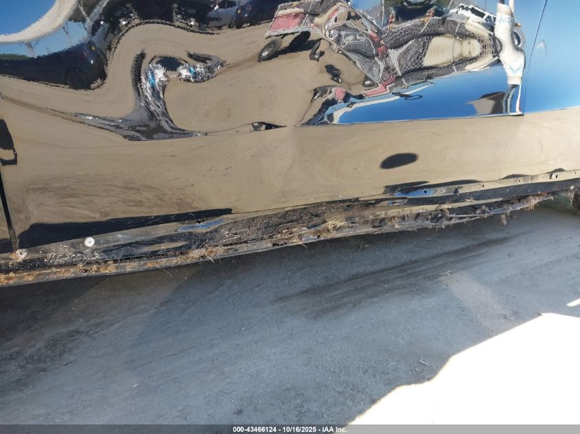 2024 Tesla Model Y Long Range Dual Motor All-Wheel Drive VIN: 7SAYGAEE0RF010165 Lot: 43466124