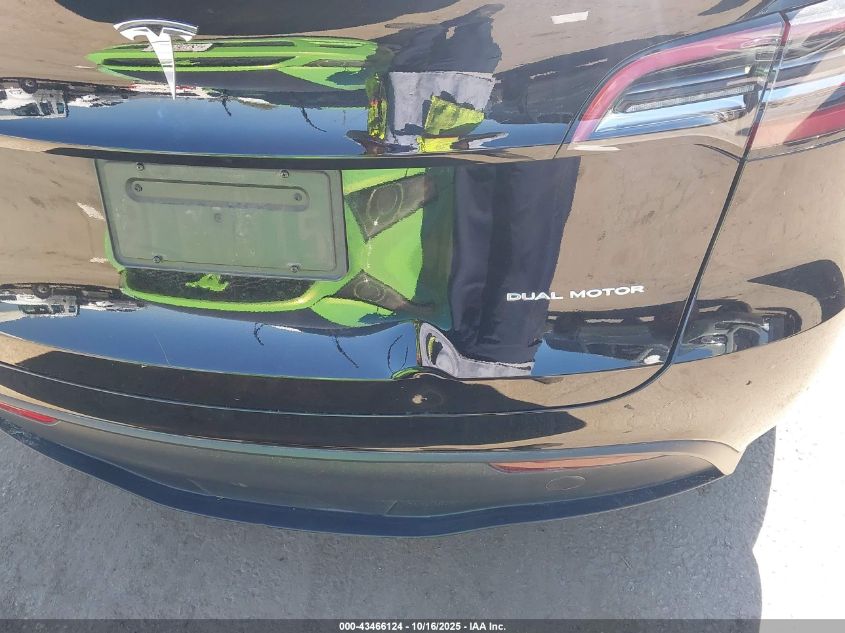 2024 Tesla Model Y Long Range Dual Motor All-Wheel Drive VIN: 7SAYGAEE0RF010165 Lot: 43466124