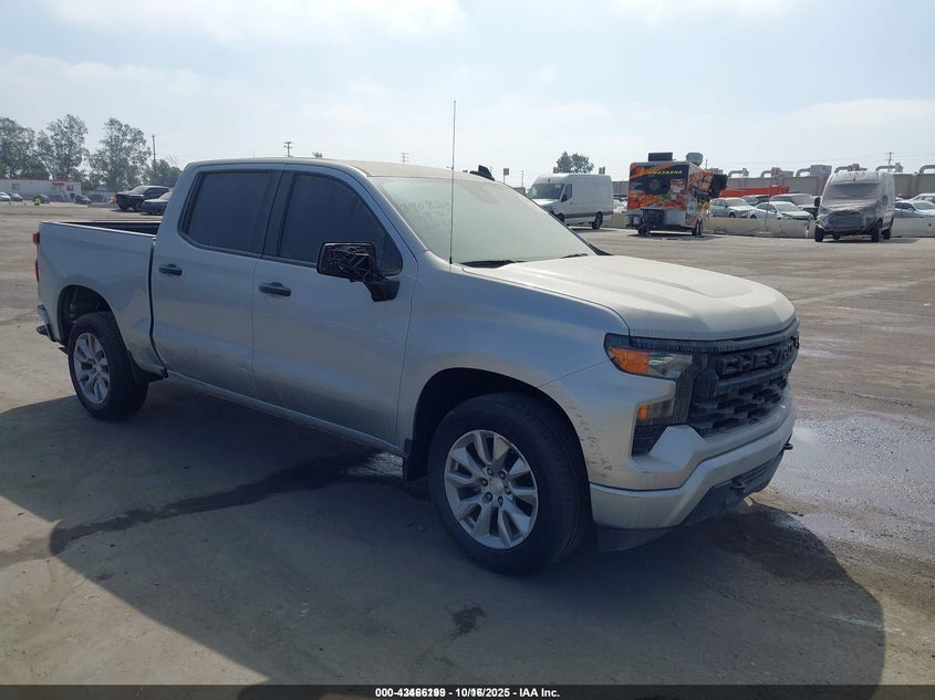 CHEVROLET SILVERADO 1500 2WD SHORT BED CUSTOM