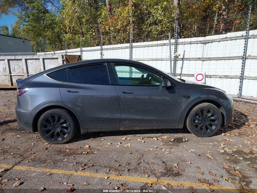 2021 Tesla Model Y Long Range Dual Motor All-Wheel Drive VIN: 5YJYGAEE8MF144119 Lot: 43466217