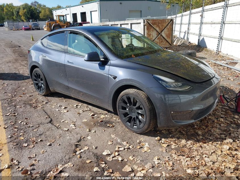 TESLA MODEL Y LONG RANGE DUAL MOTOR ALL-WHEEL DRIVE